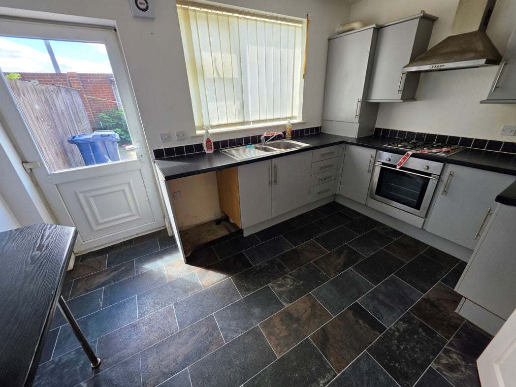 Property image 3 of 11