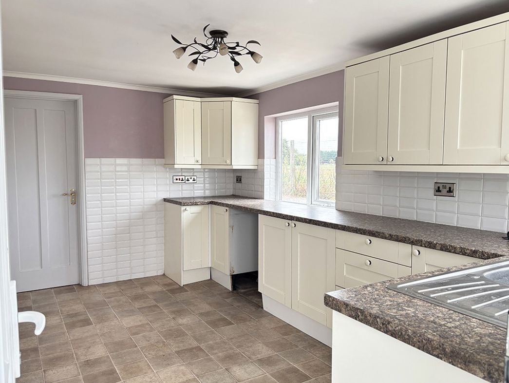 Property image 4 of 21