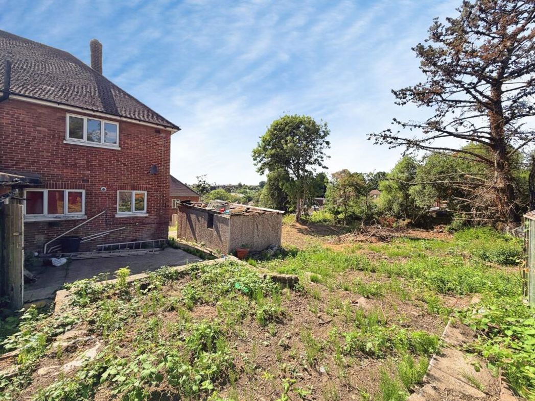 Property image 2 of 13