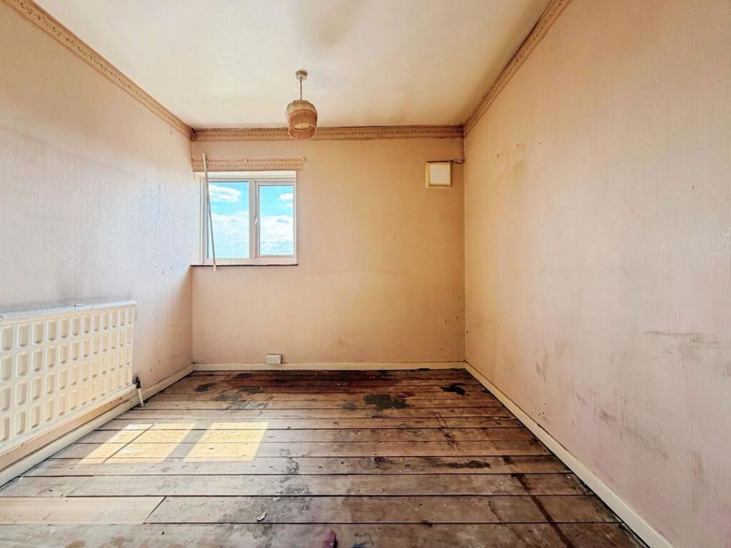 Property image 10 of 13