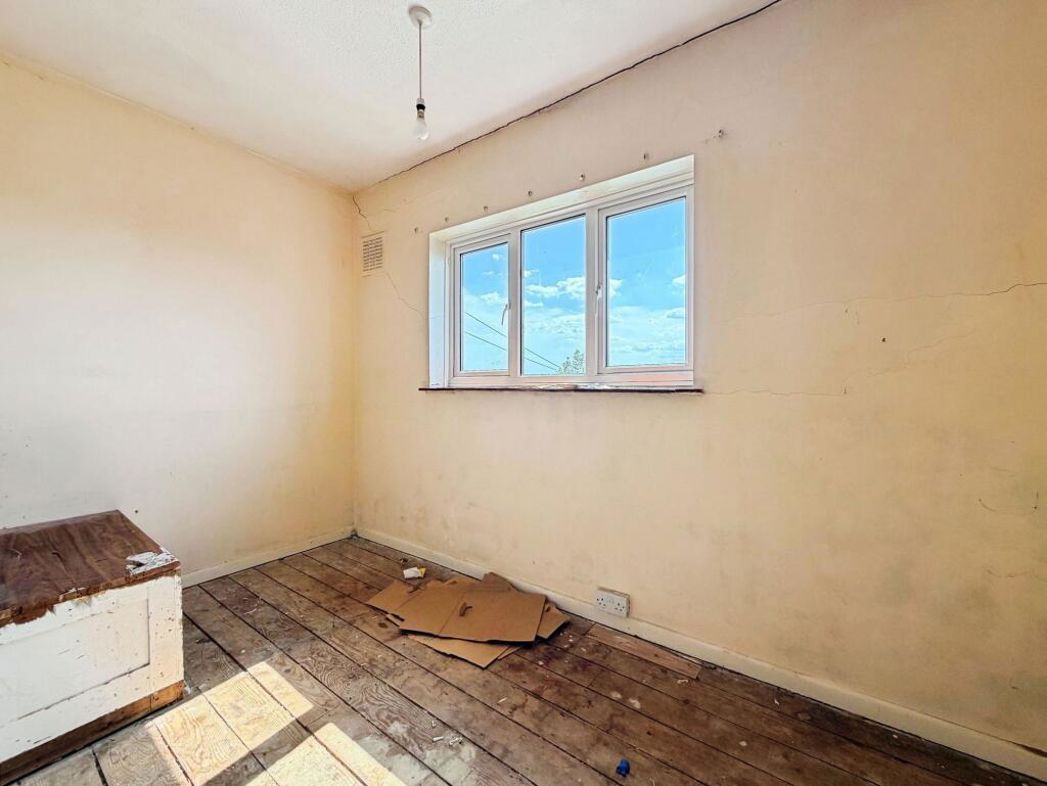 Property image 11 of 13