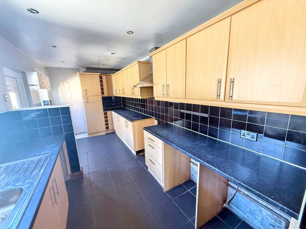 Property image 3 of 8