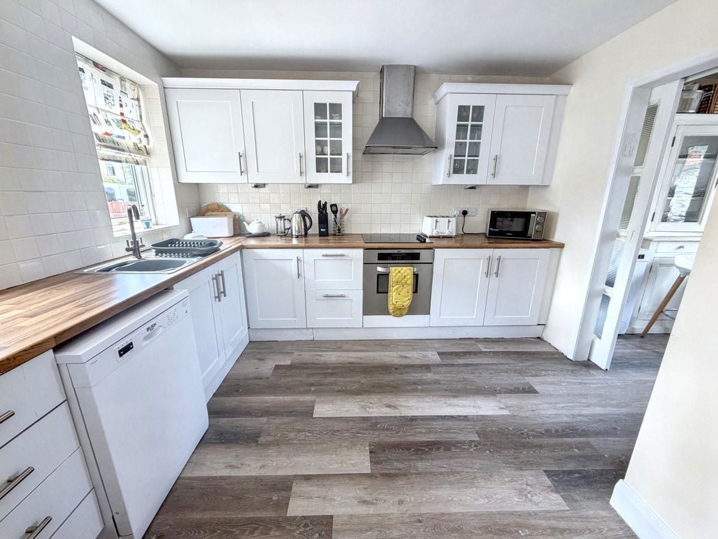Kitchen Photo Two