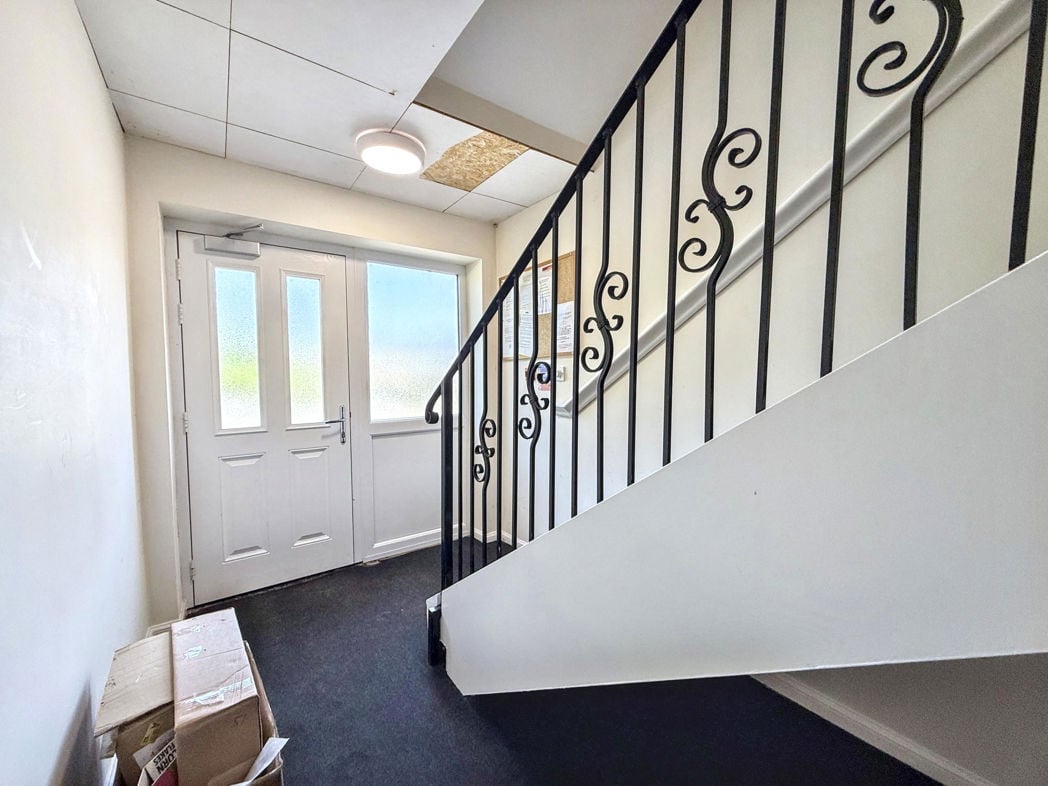 Property image 4 of 12