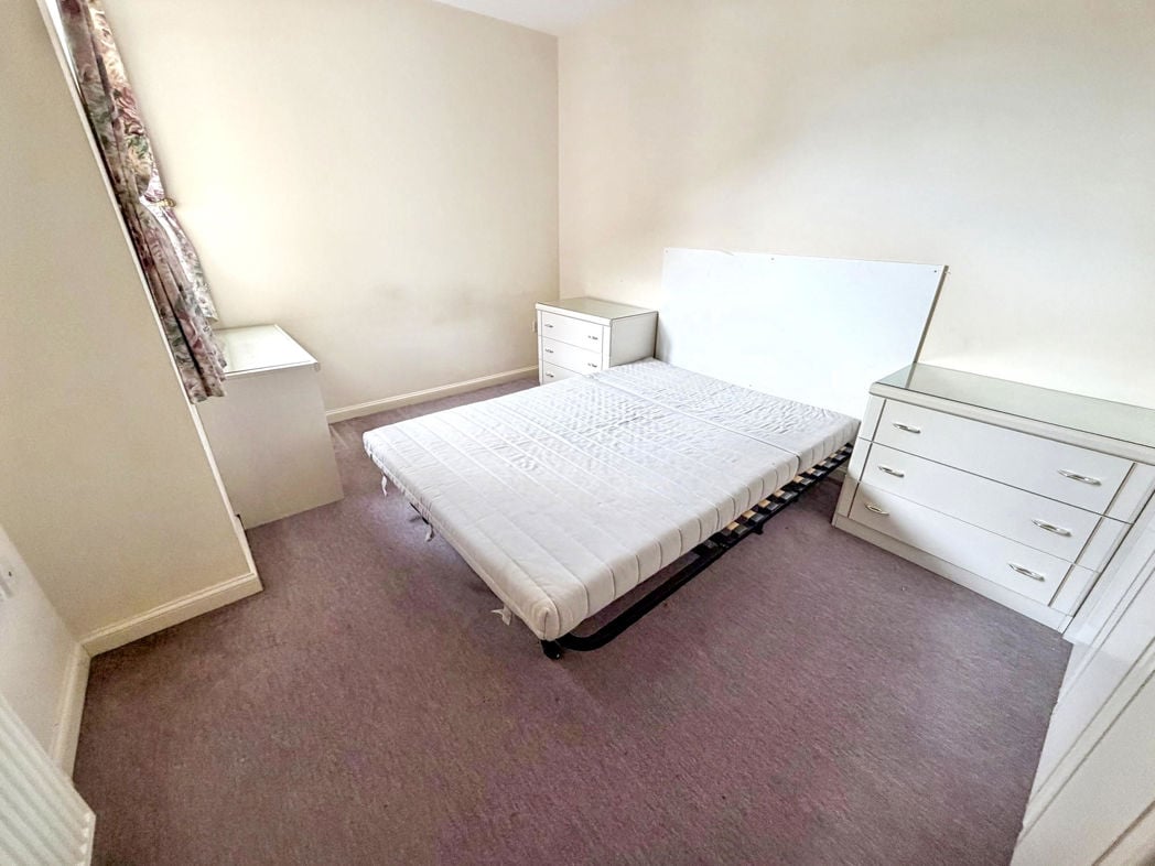 Main bedroom