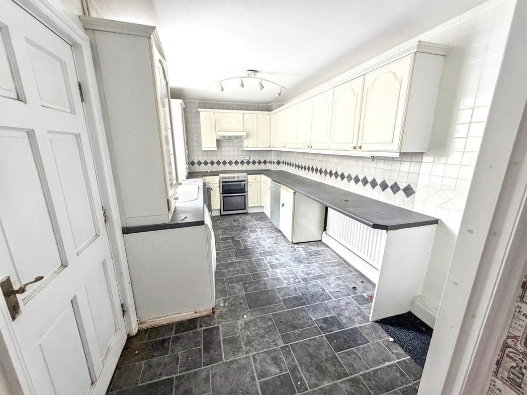 Property image 5 of 12