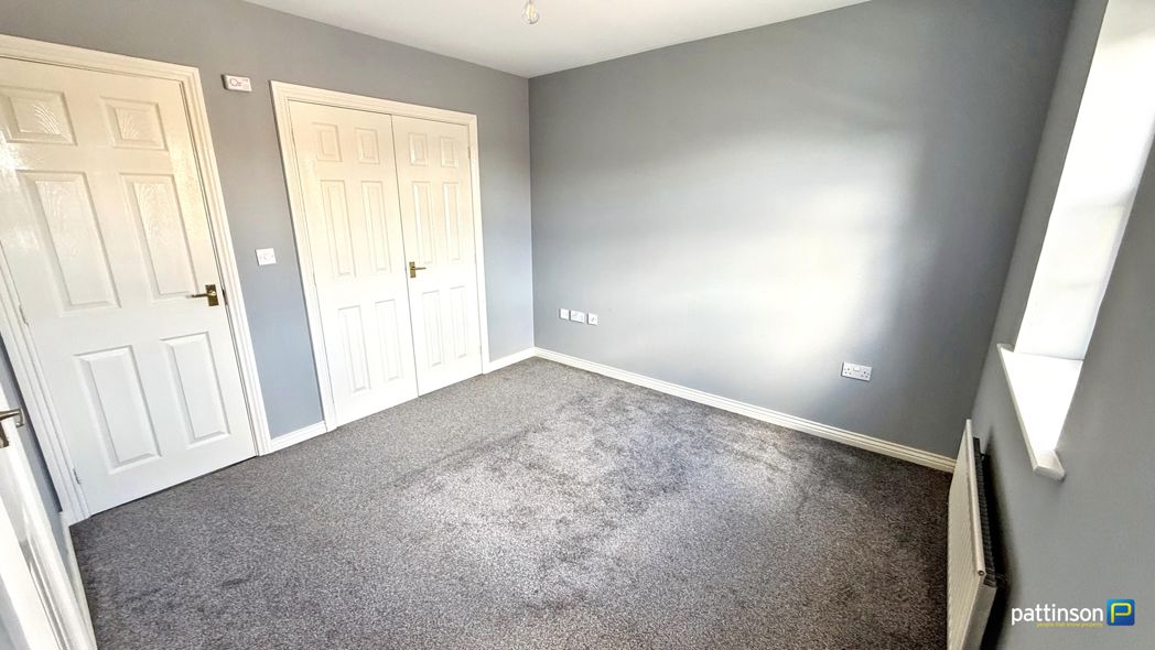 Property image 12 of 17