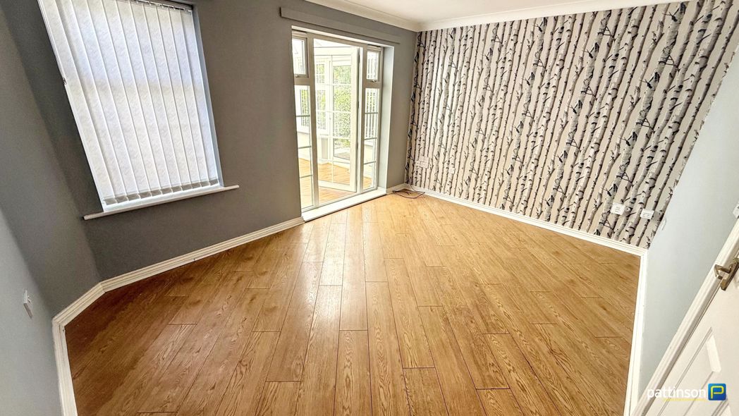 Property image 6 of 17