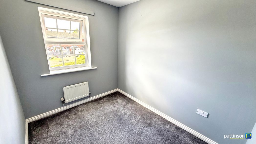 Property image 13 of 17