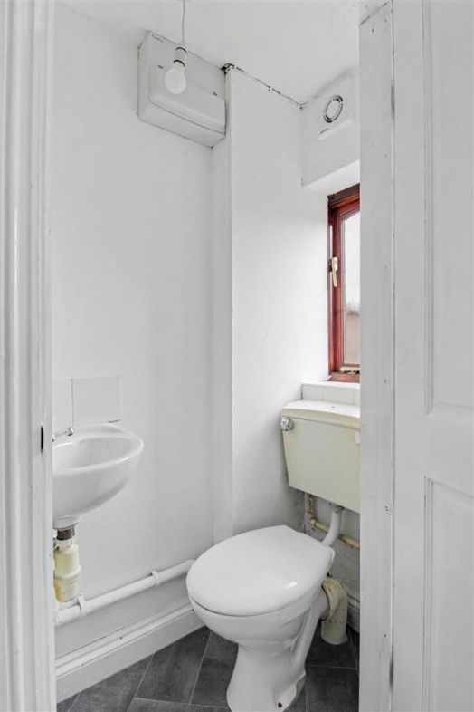 Property image 6 of 15