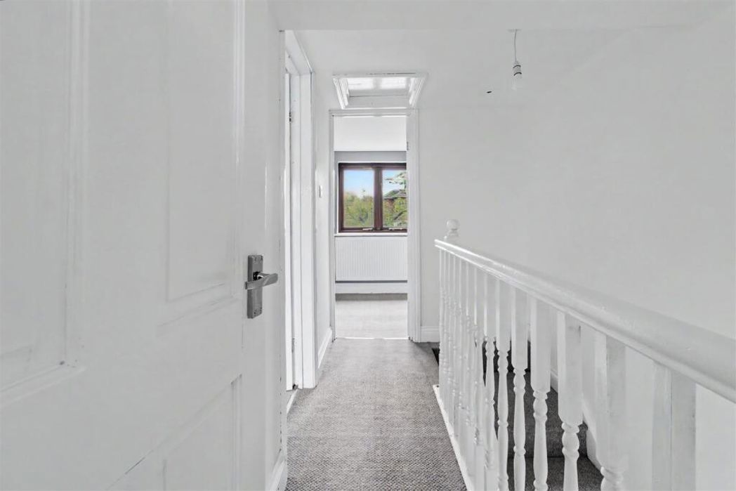 Property image 8 of 15