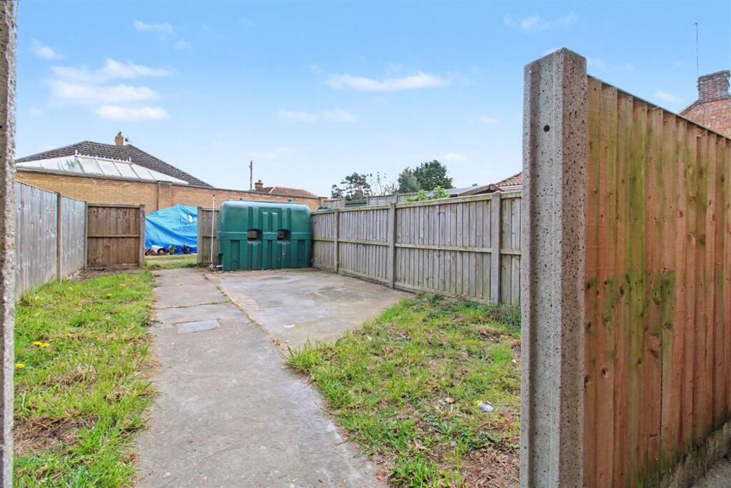 Property image 12 of 15