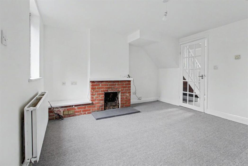 Property image 3 of 15