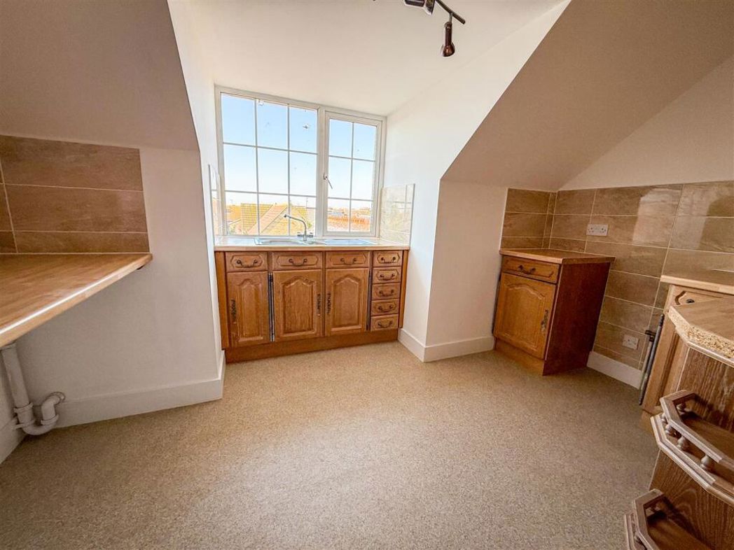 Property image 9 of 39