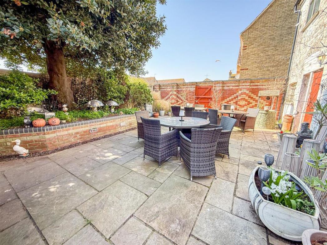 Property image 36 of 39