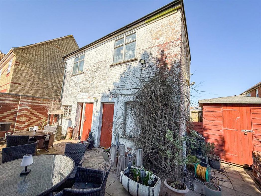 Property image 35 of 39