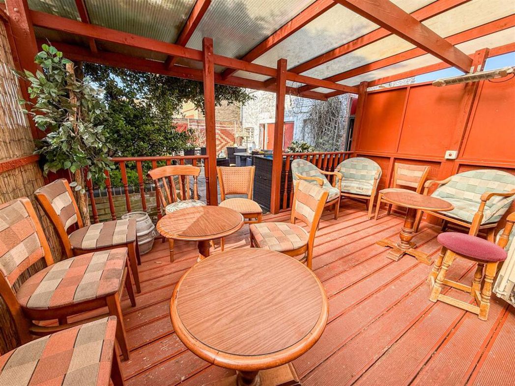 Property image 38 of 39