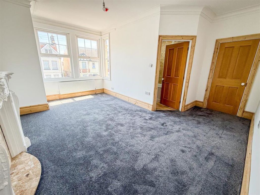 Property image 17 of 39