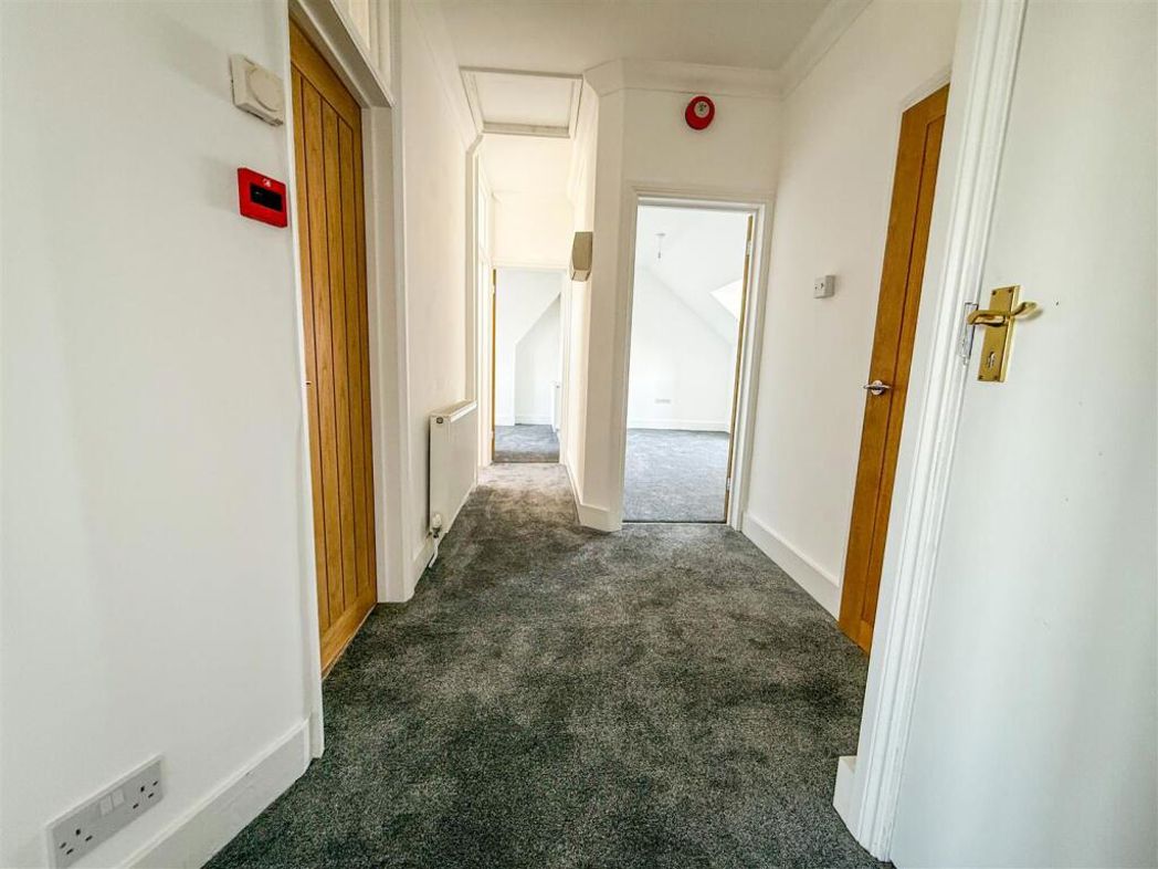 Property image 18 of 39