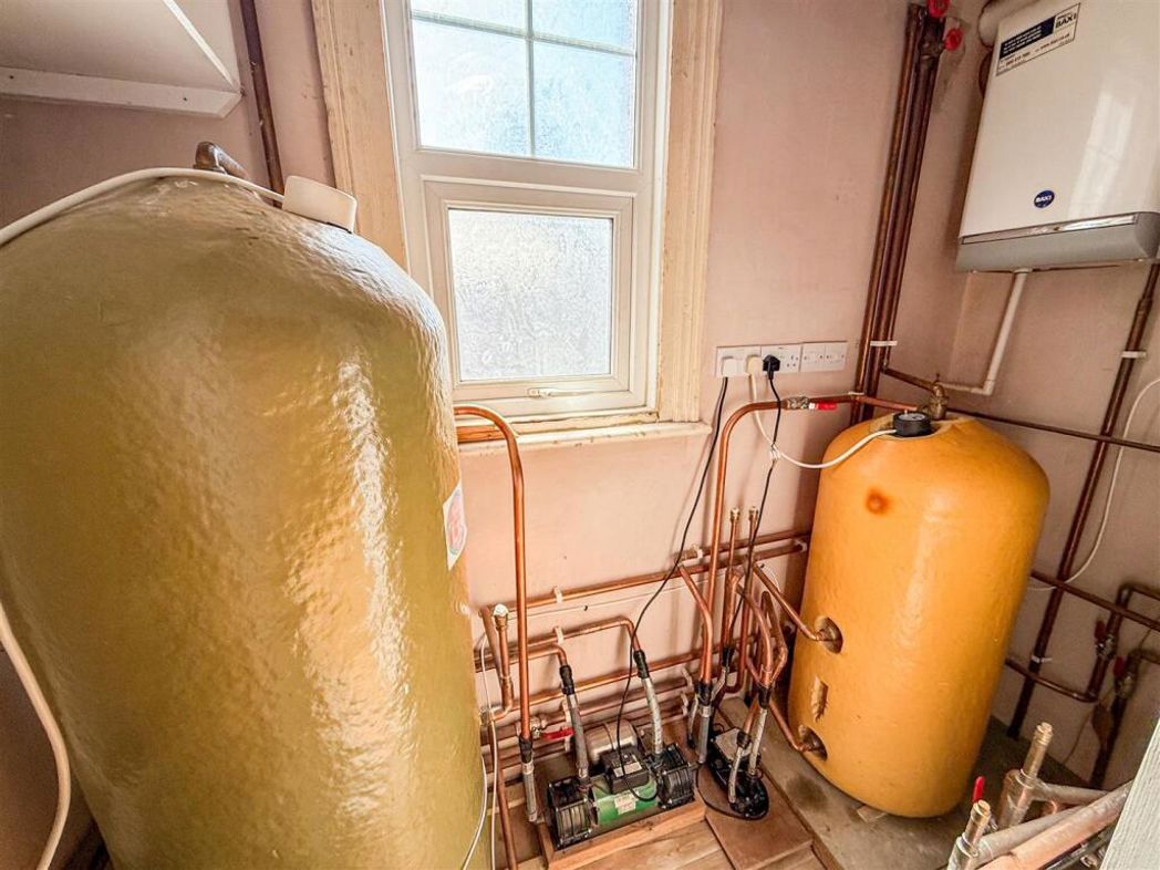 Property image 21 of 39