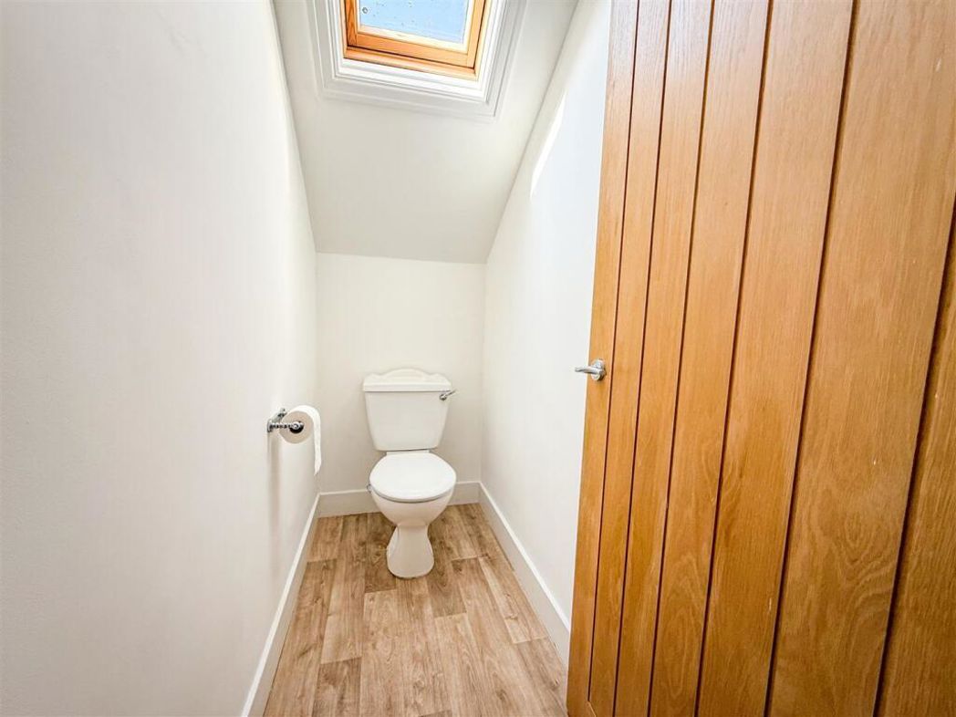 Property image 32 of 39