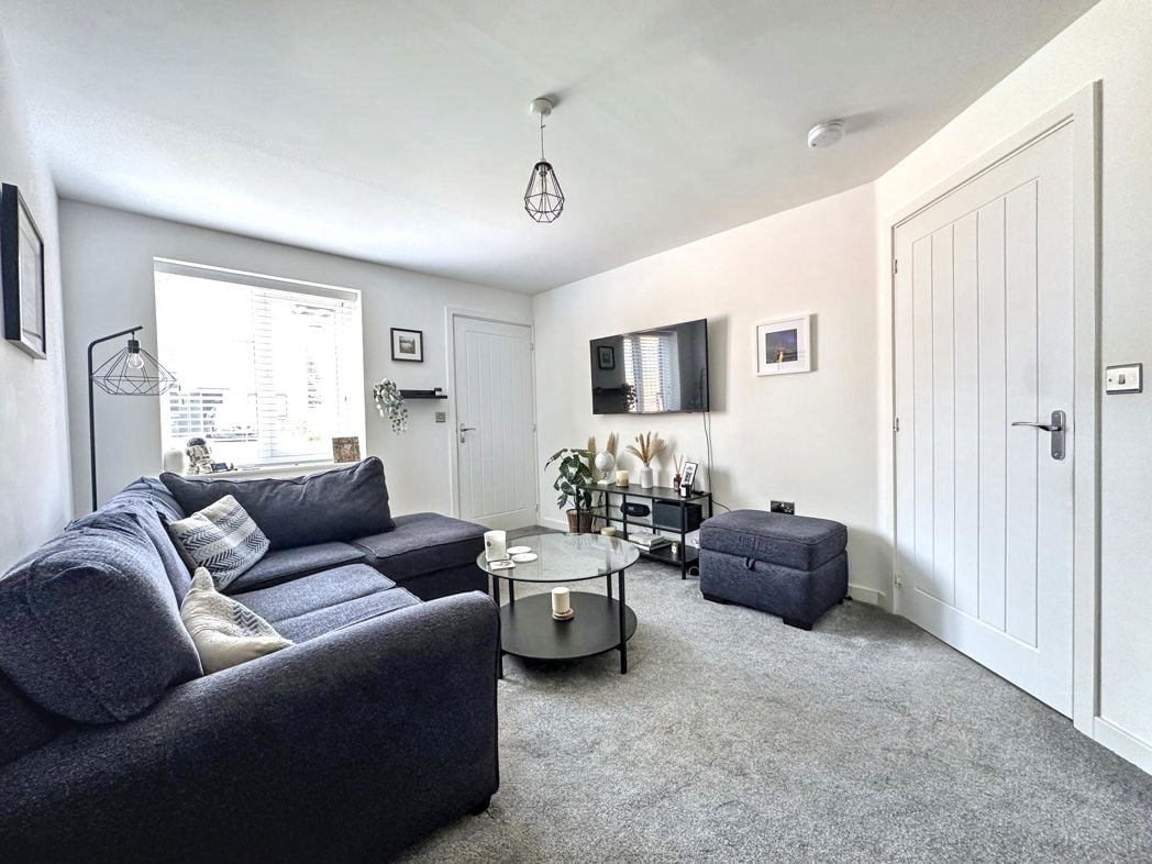 Property image 2 of 22