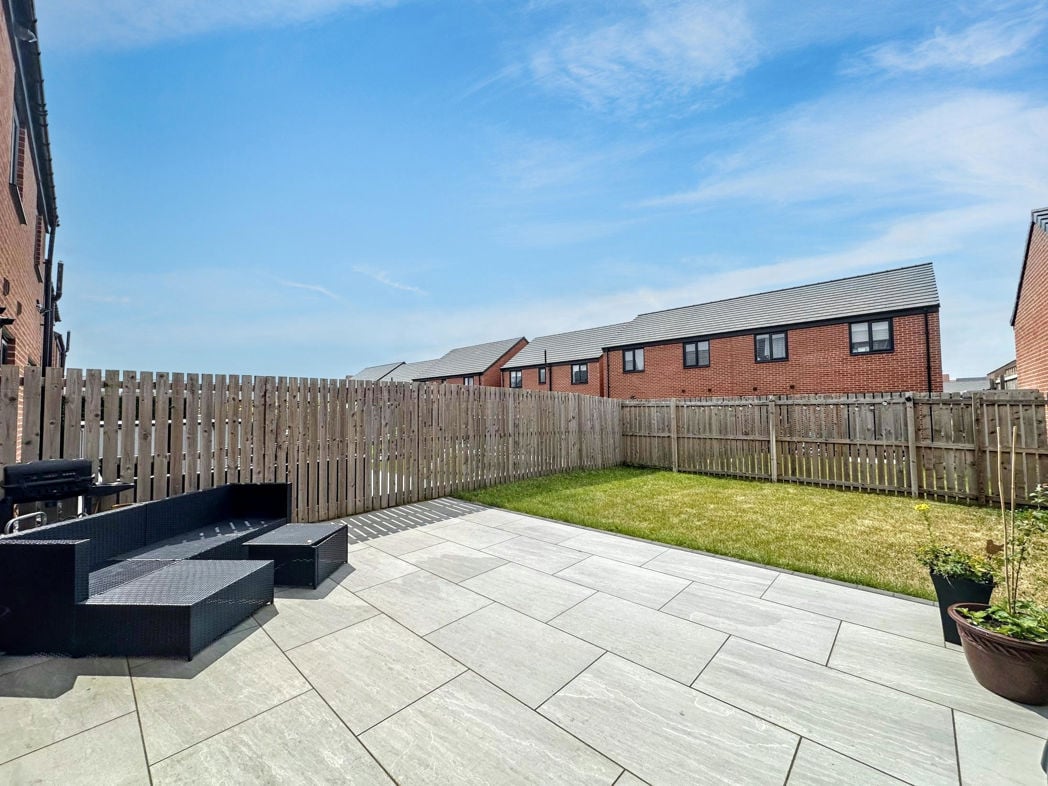 Property image 17 of 22
