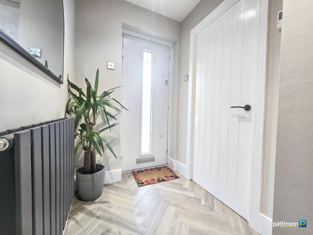 Property image 2 of 21