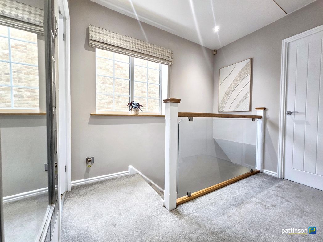 Property image 10 of 21