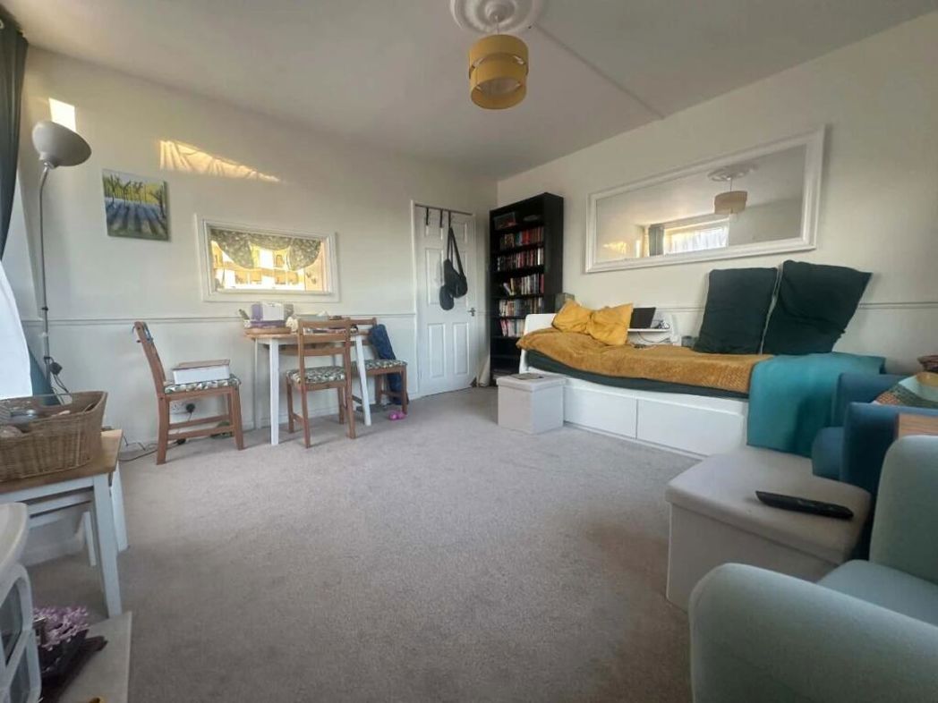 Property image 2 of 7