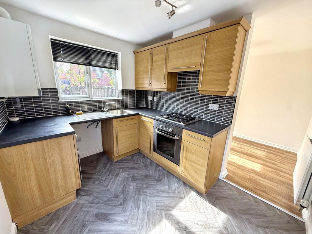 Property image 3 of 12