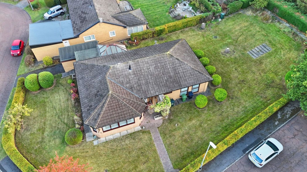 Property image 1 of 17