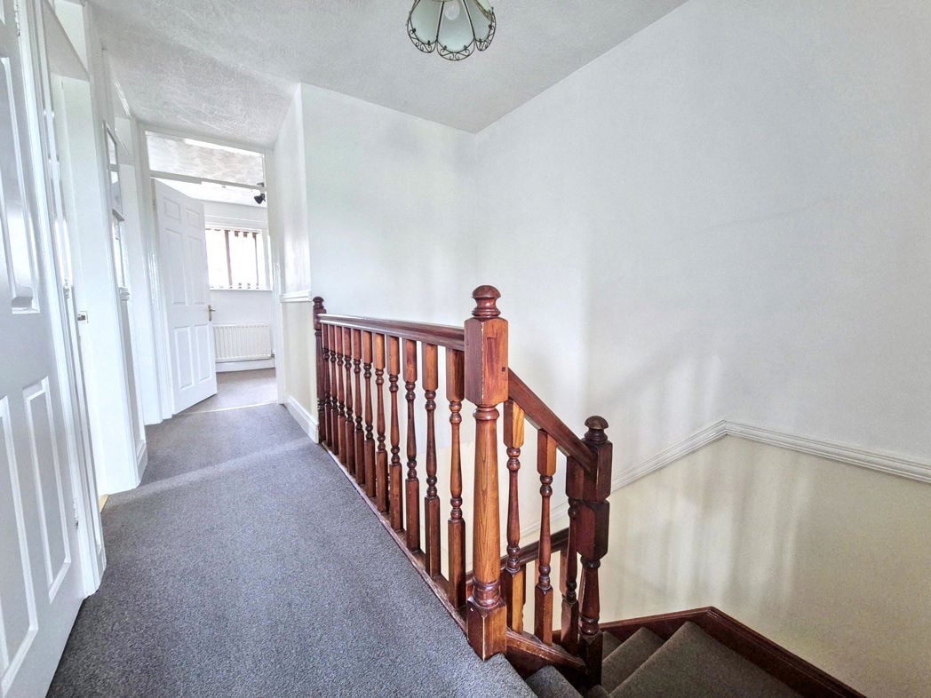 Property image 11 of 22