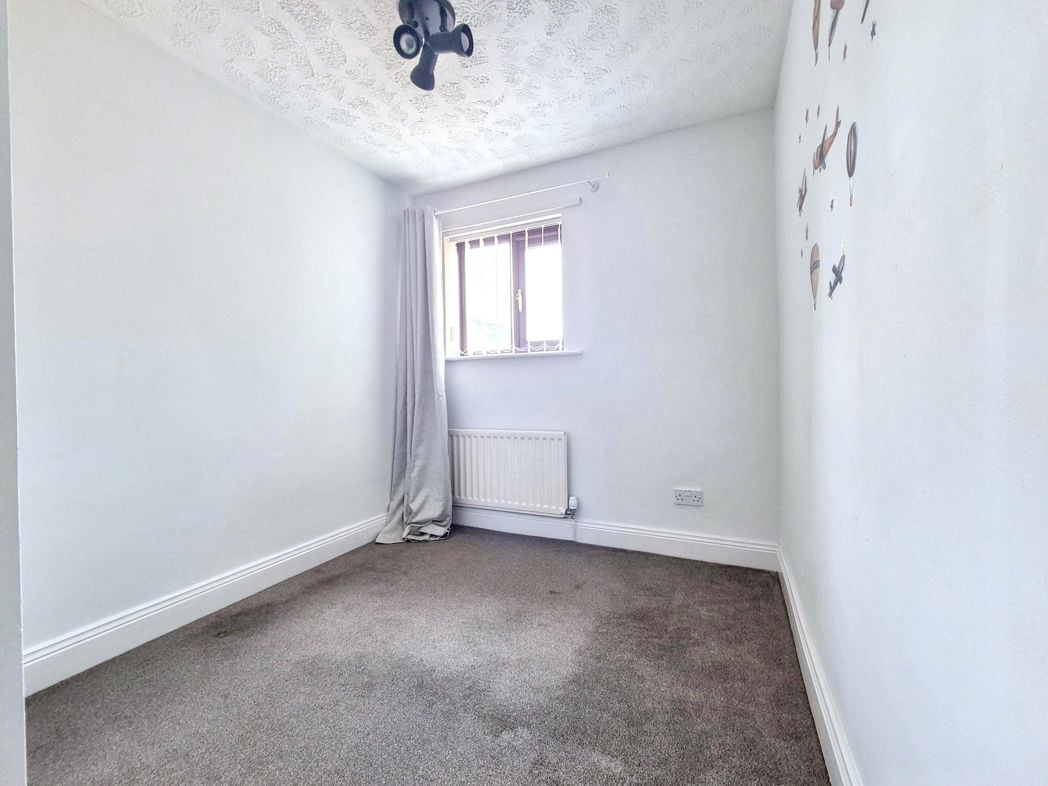 Property image 16 of 22
