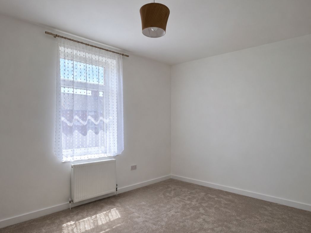Property image 7 of 9
