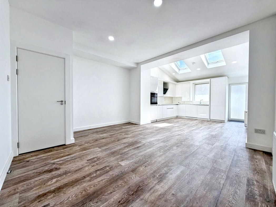 Property image 4 of 10