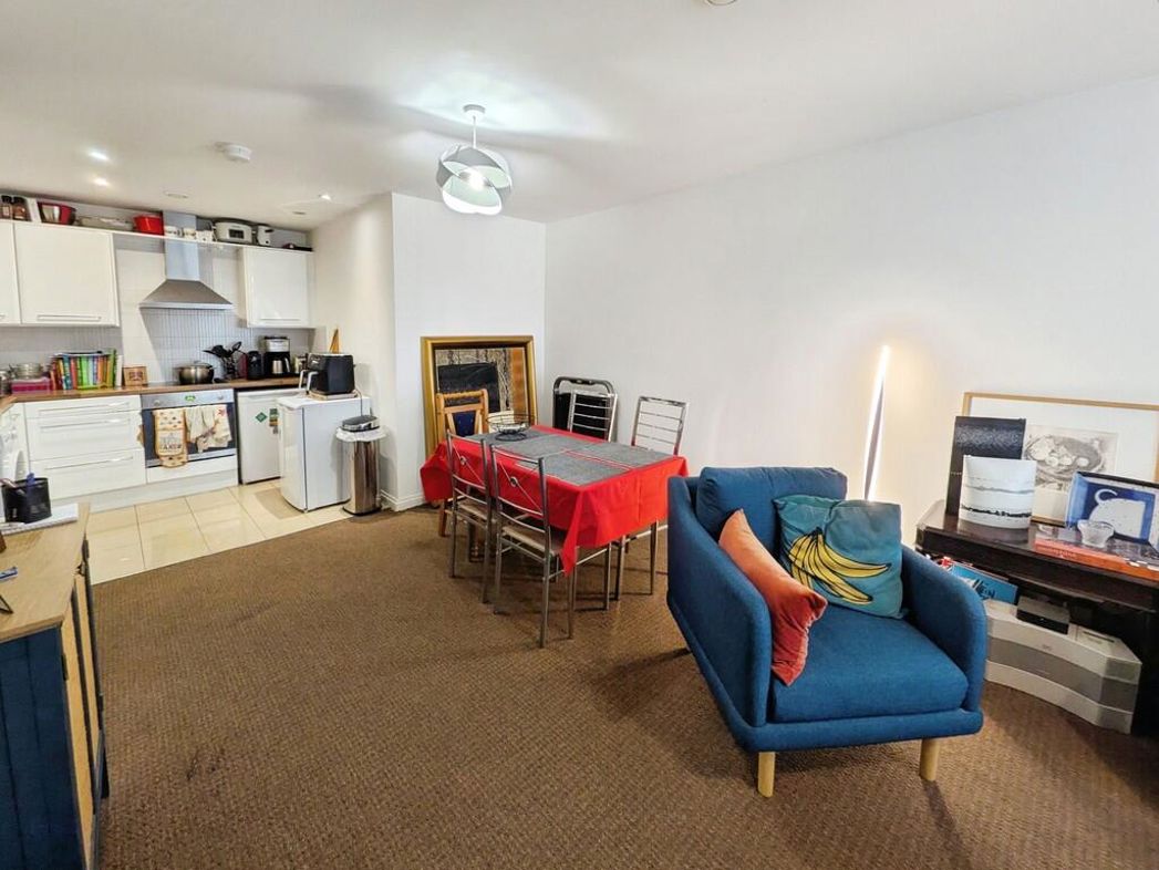 Property image 3 of 13