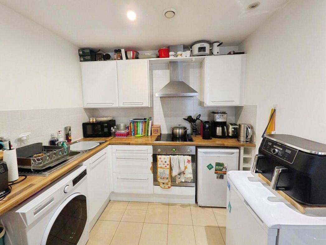 Property image 6 of 13