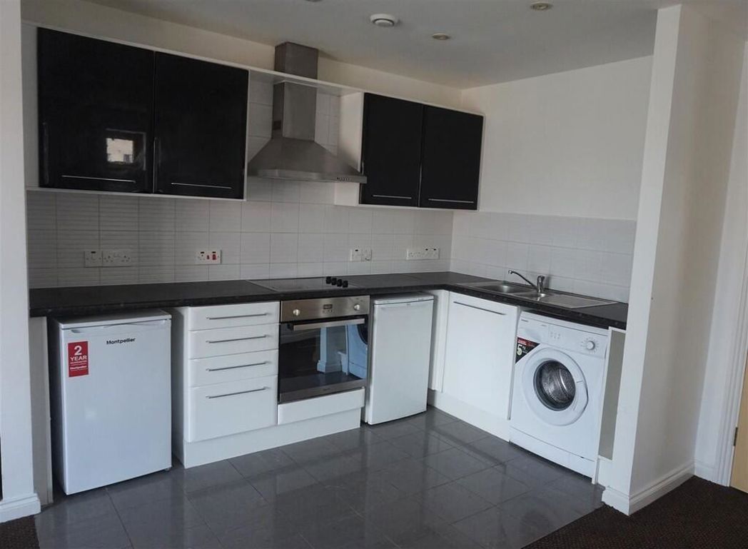 Property image 3 of 6