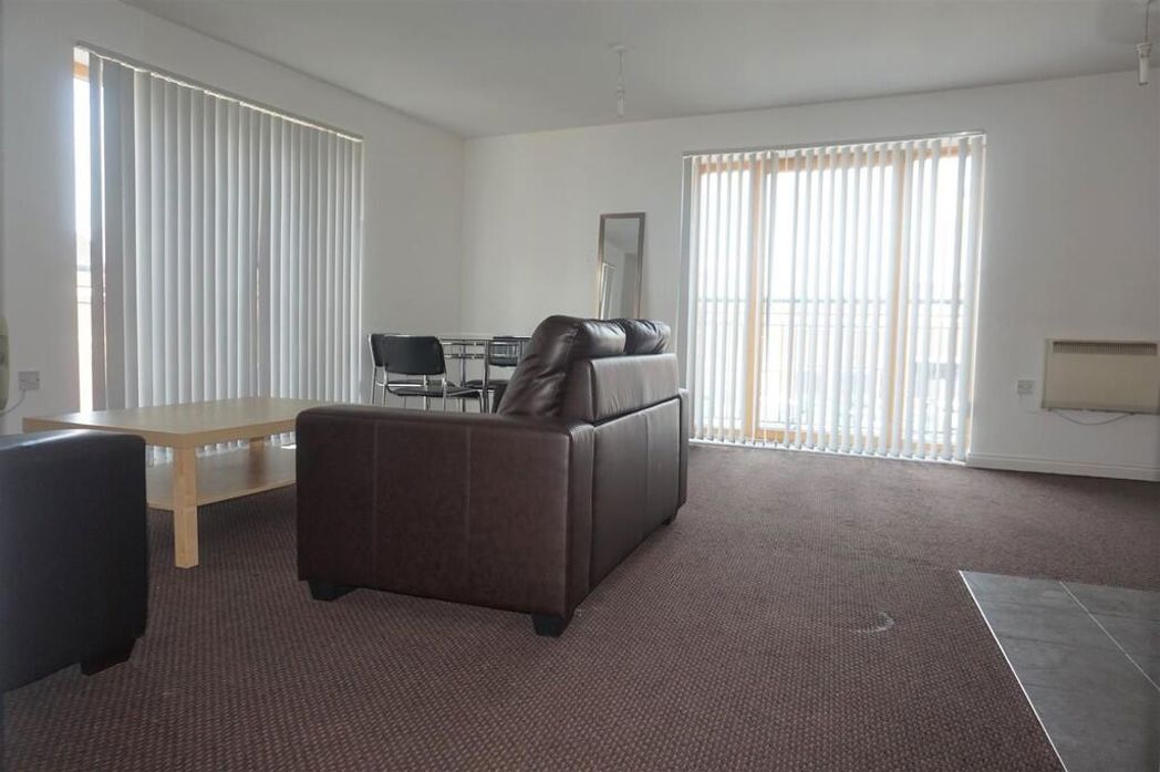 Property image 2 of 6