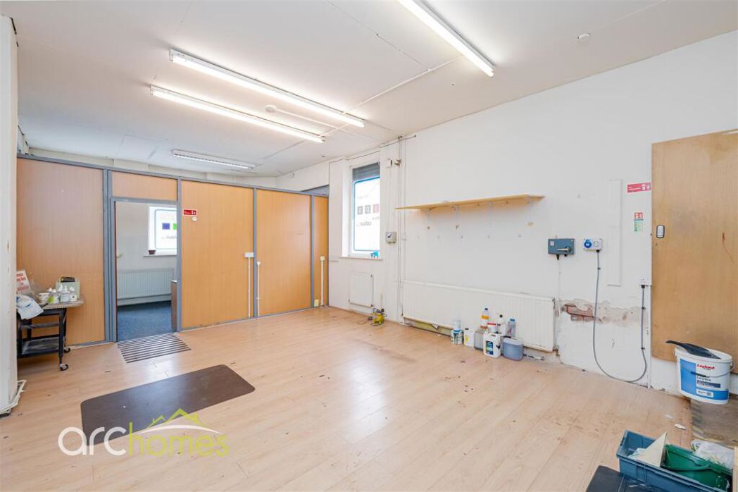 Property image 2 of 20