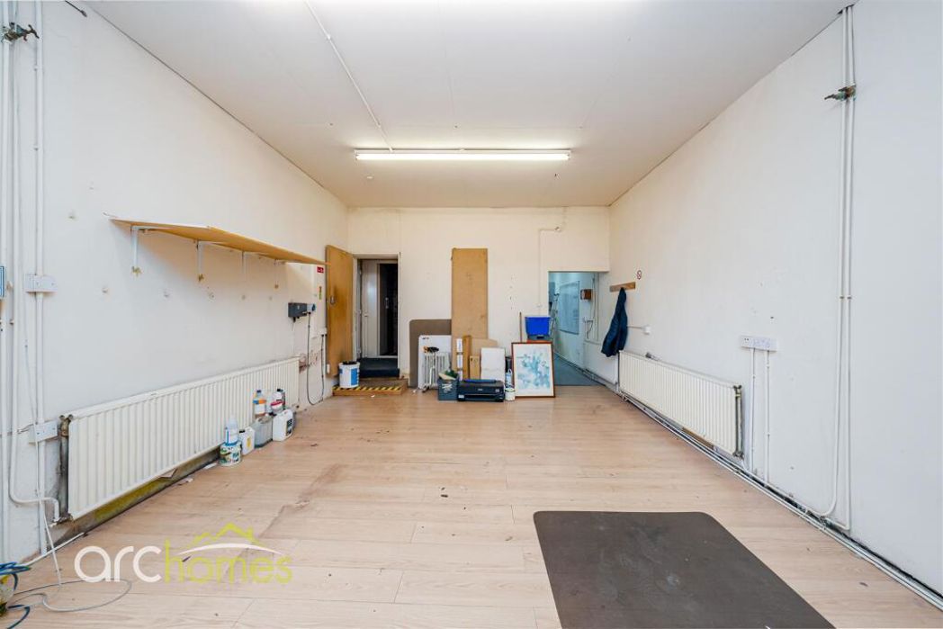 Property image 3 of 20