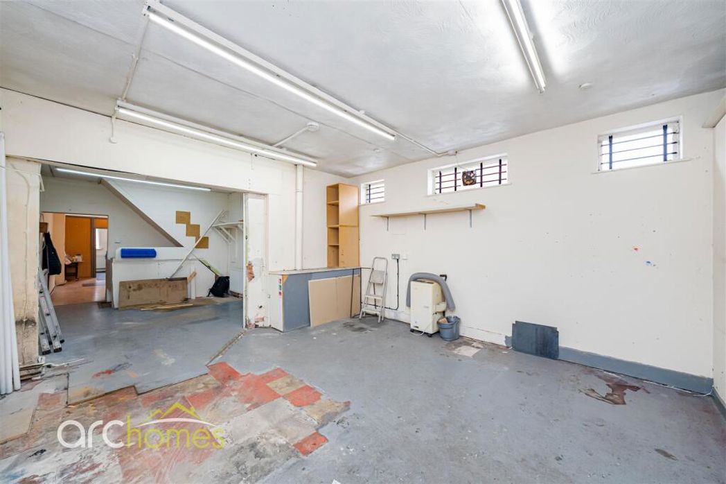 Property image 6 of 20