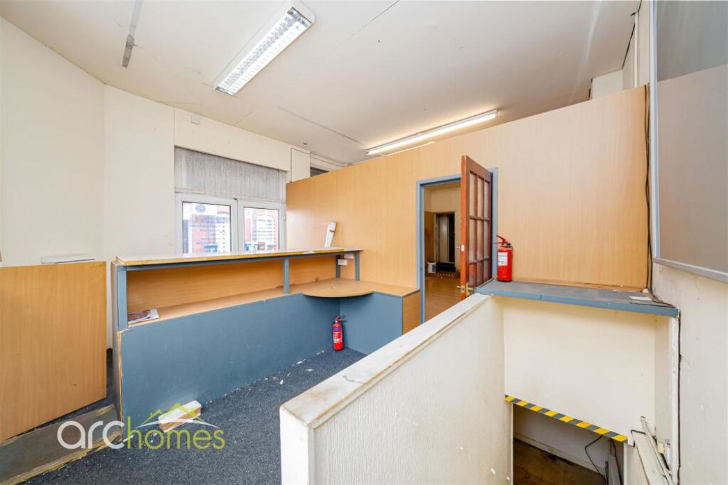 Property image 8 of 20
