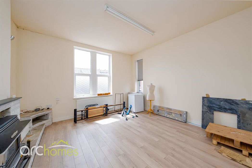 Property image 13 of 20