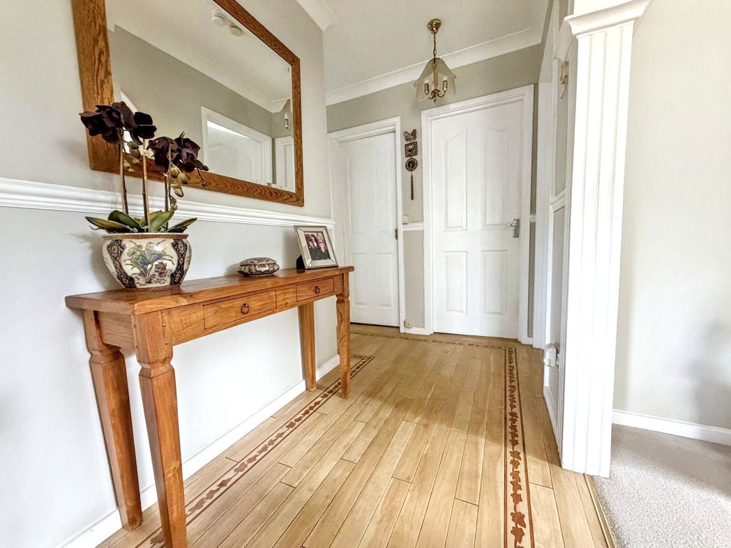 Entrance/Hallway