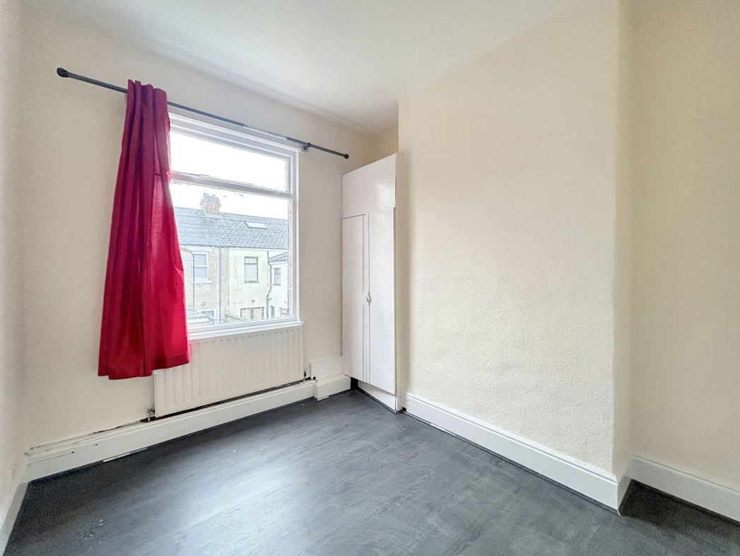 Property image 8 of 9