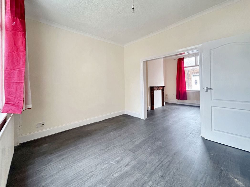 Property image 4 of 9