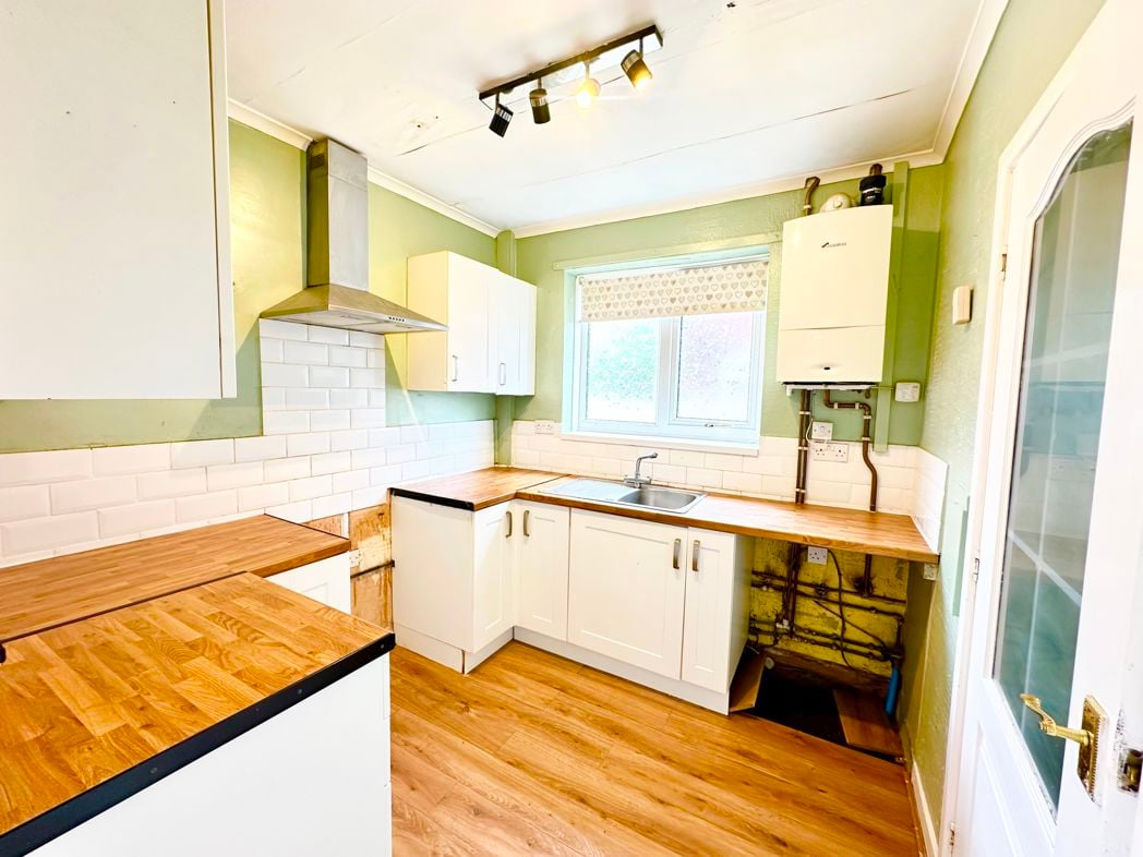 Property image 4 of 16