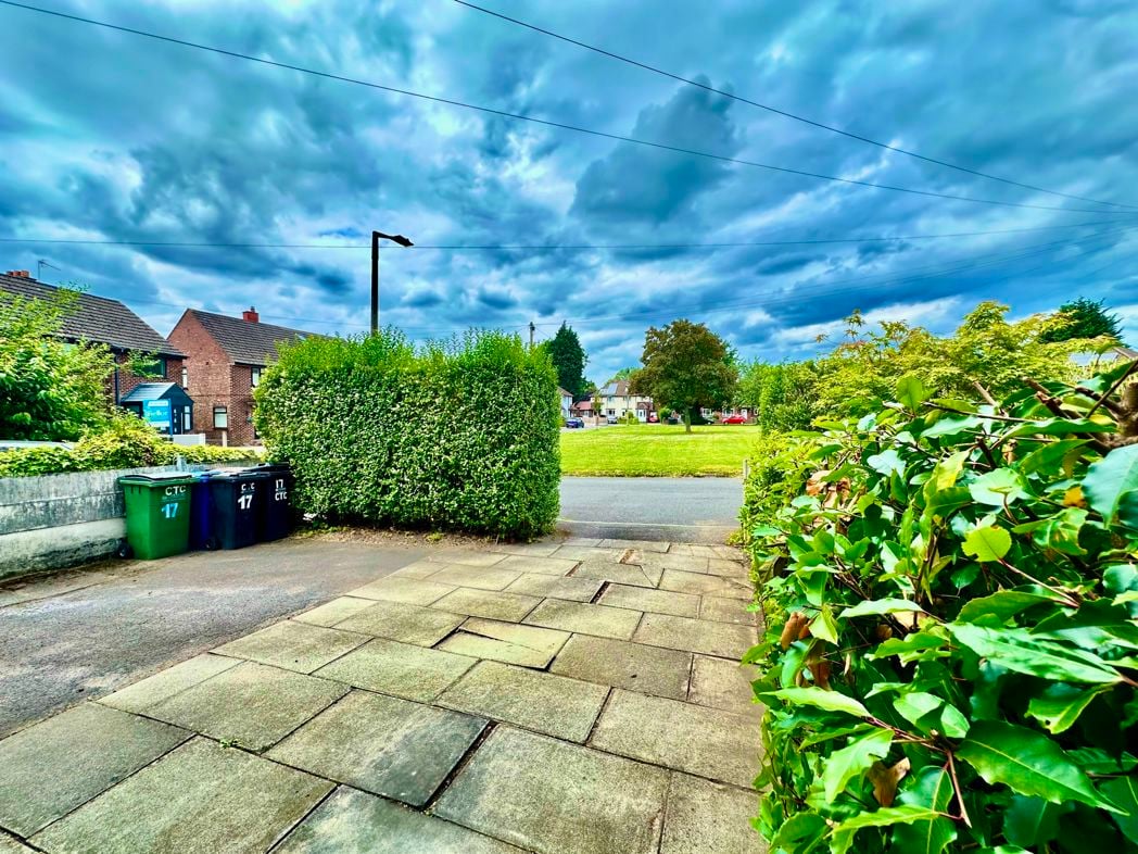 Property image 14 of 16